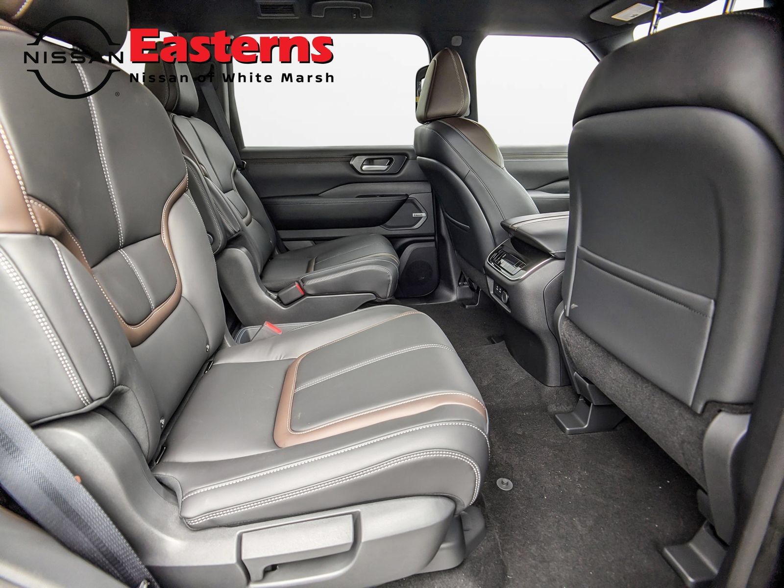 New 2026 Nissan Armada SL w/ Captain's Chari Seat Package AWD/4WD image 24