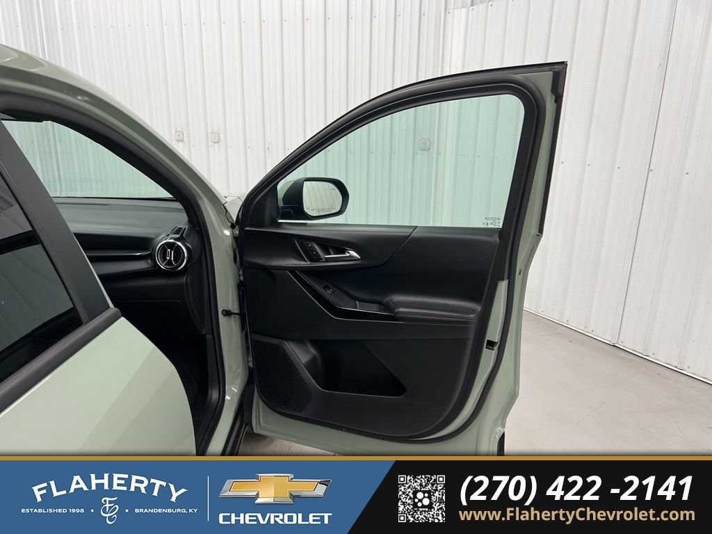 New 2026 Chevrolet Equinox LT image 14