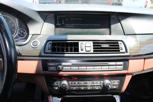 Used 2011 BMW 535i Sedan RWD image 2