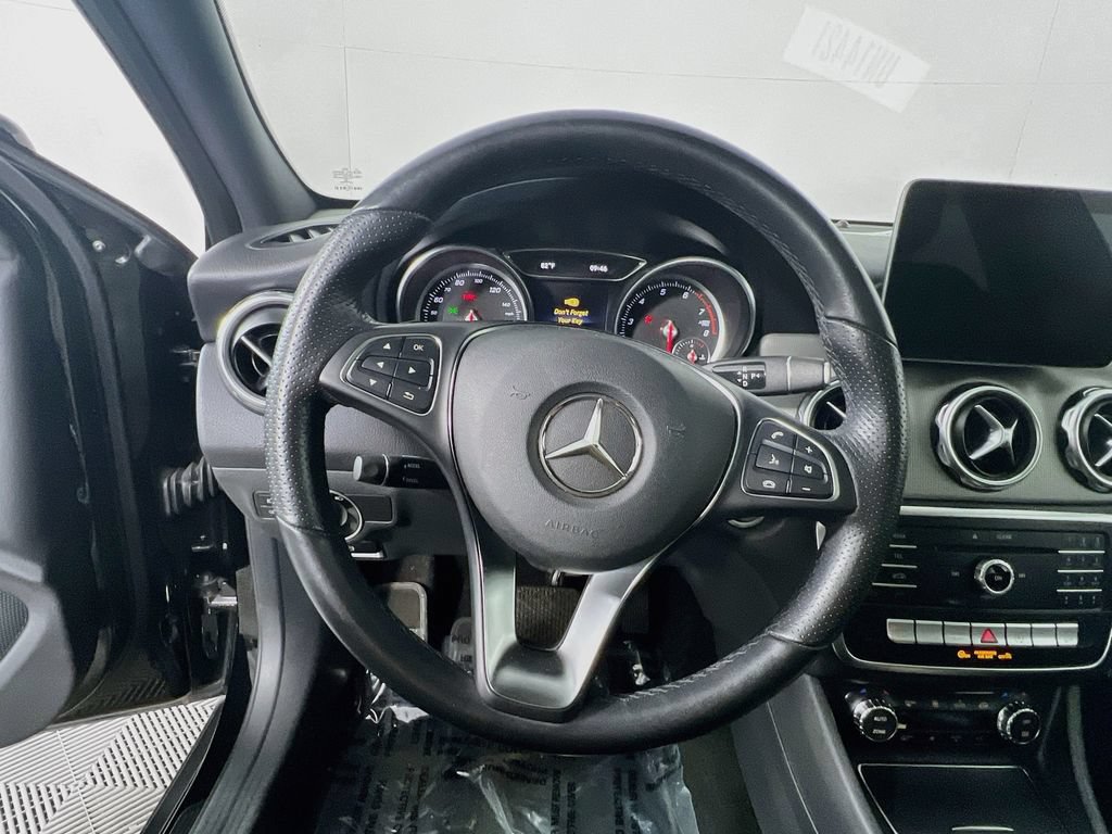 Used 2020 Mercedes-Benz GLA 250 4MATIC image 10