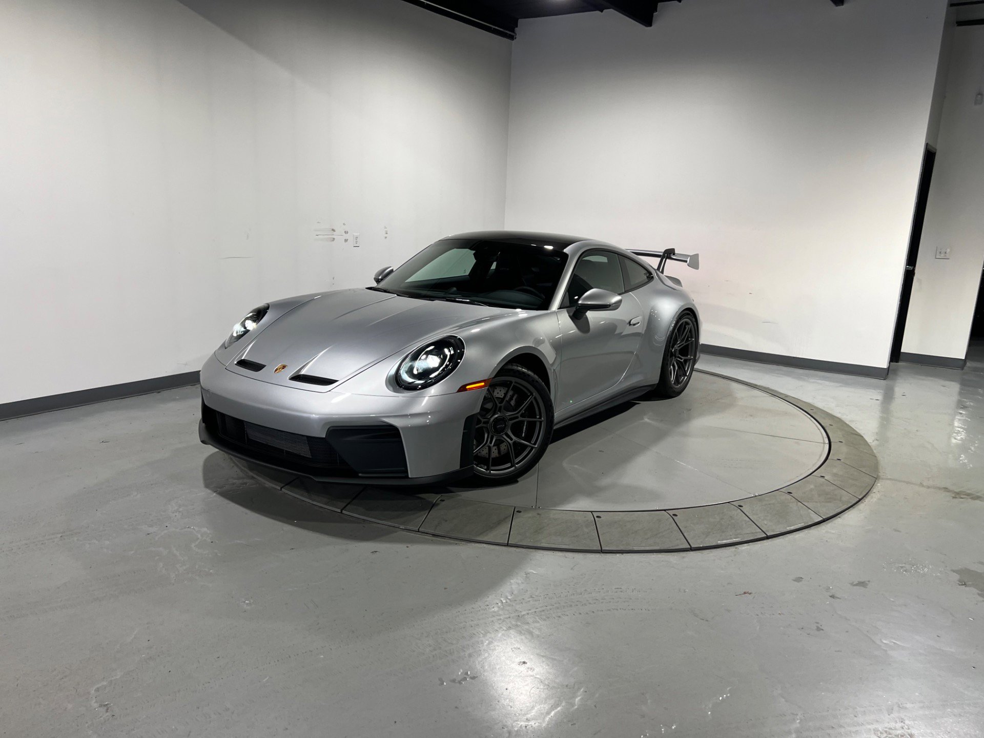 Used 2026 Porsche 911 GT3 image 6