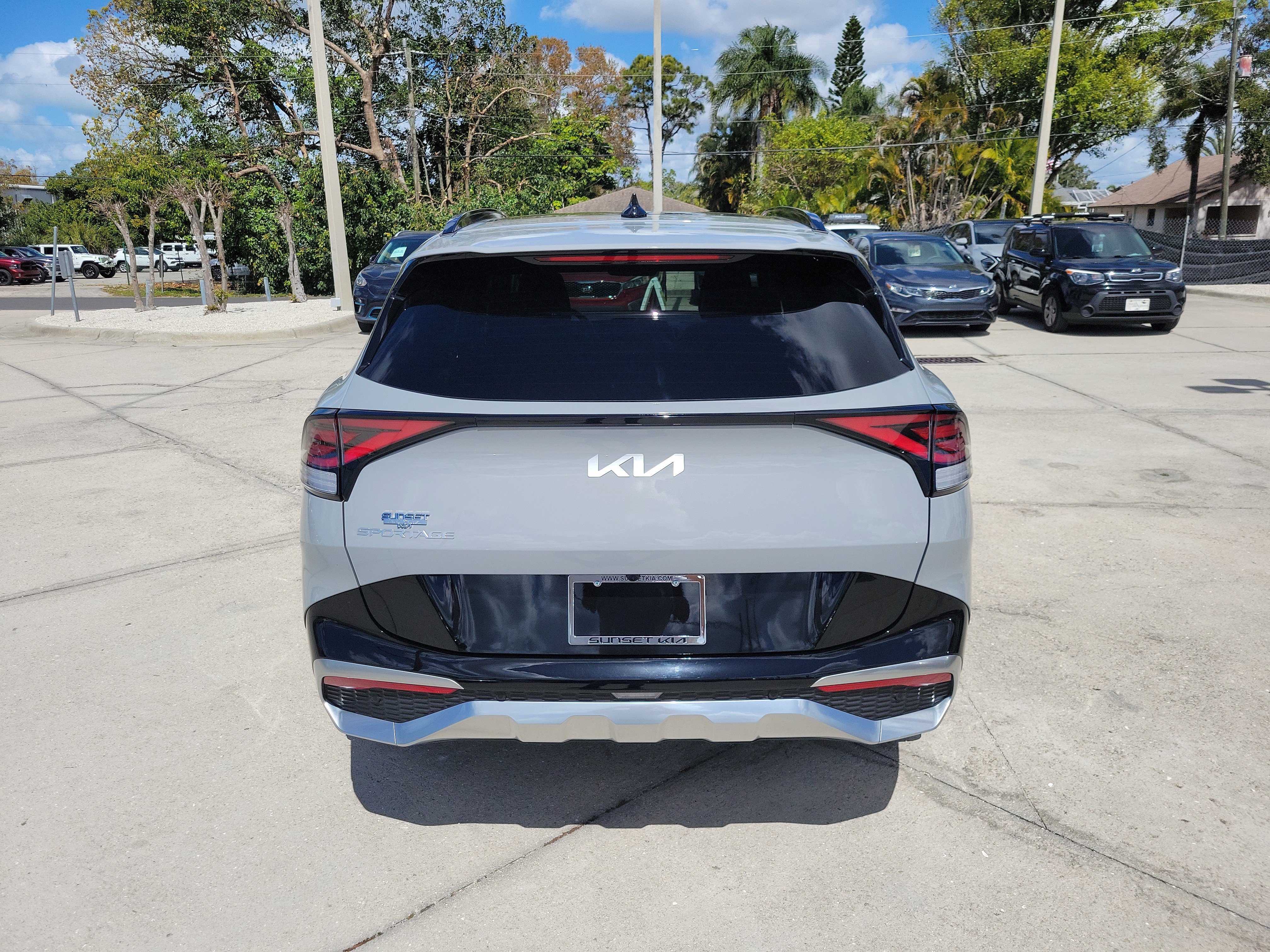 Certified 2023 Kia Sportage SX image 5