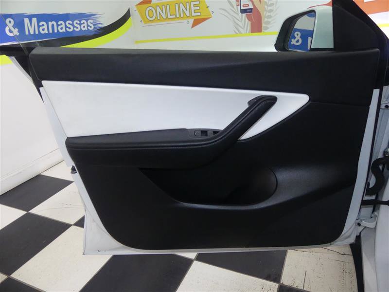 Used 2021 Tesla Model Y Long Range image 22