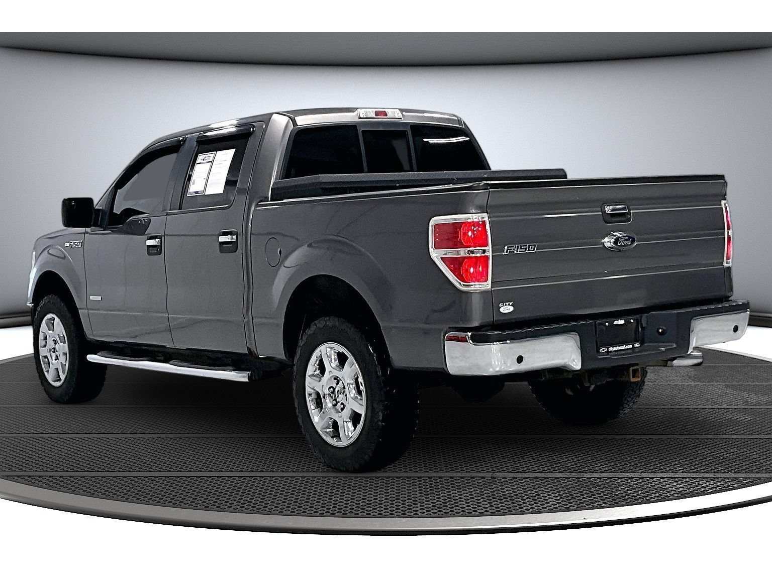 Used 2014 Ford F150 XLT w/ Equipment Group 302A Luxury AWD/4WD image 19