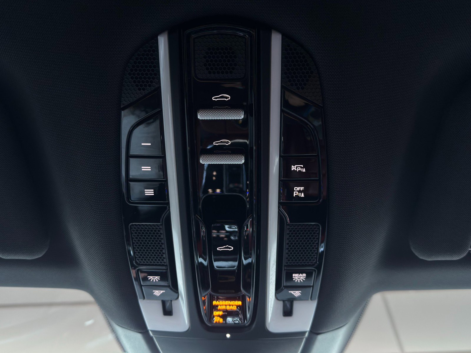 Used 2021 Porsche Panamera 4S image 37