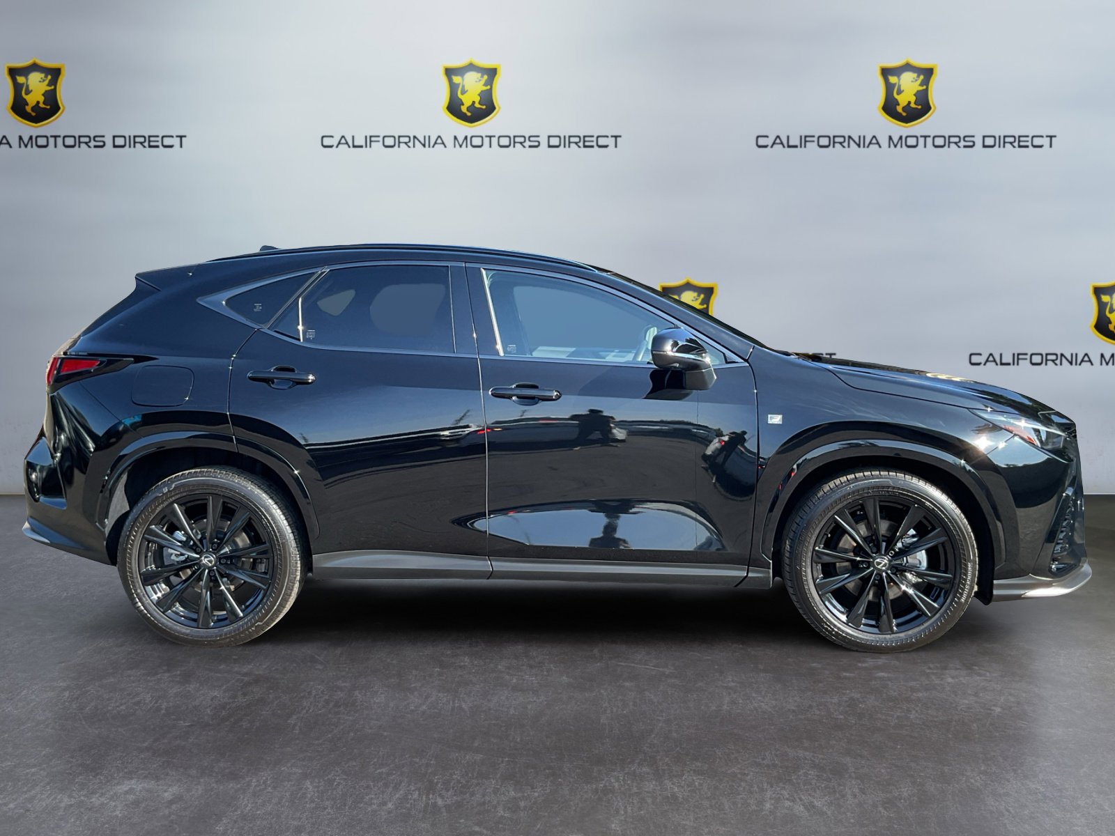 Used 2024 Lexus NX 450h+ F Sport w/ Vision Package image 4