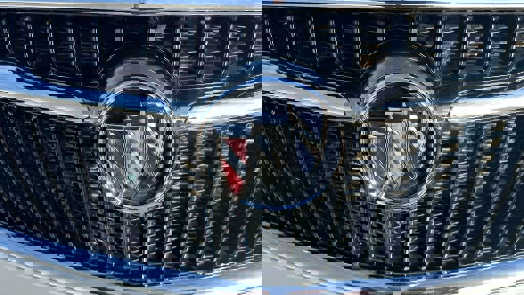 Certified 2021 Buick Enclave Essence w/ Sound and Sites Package image 32