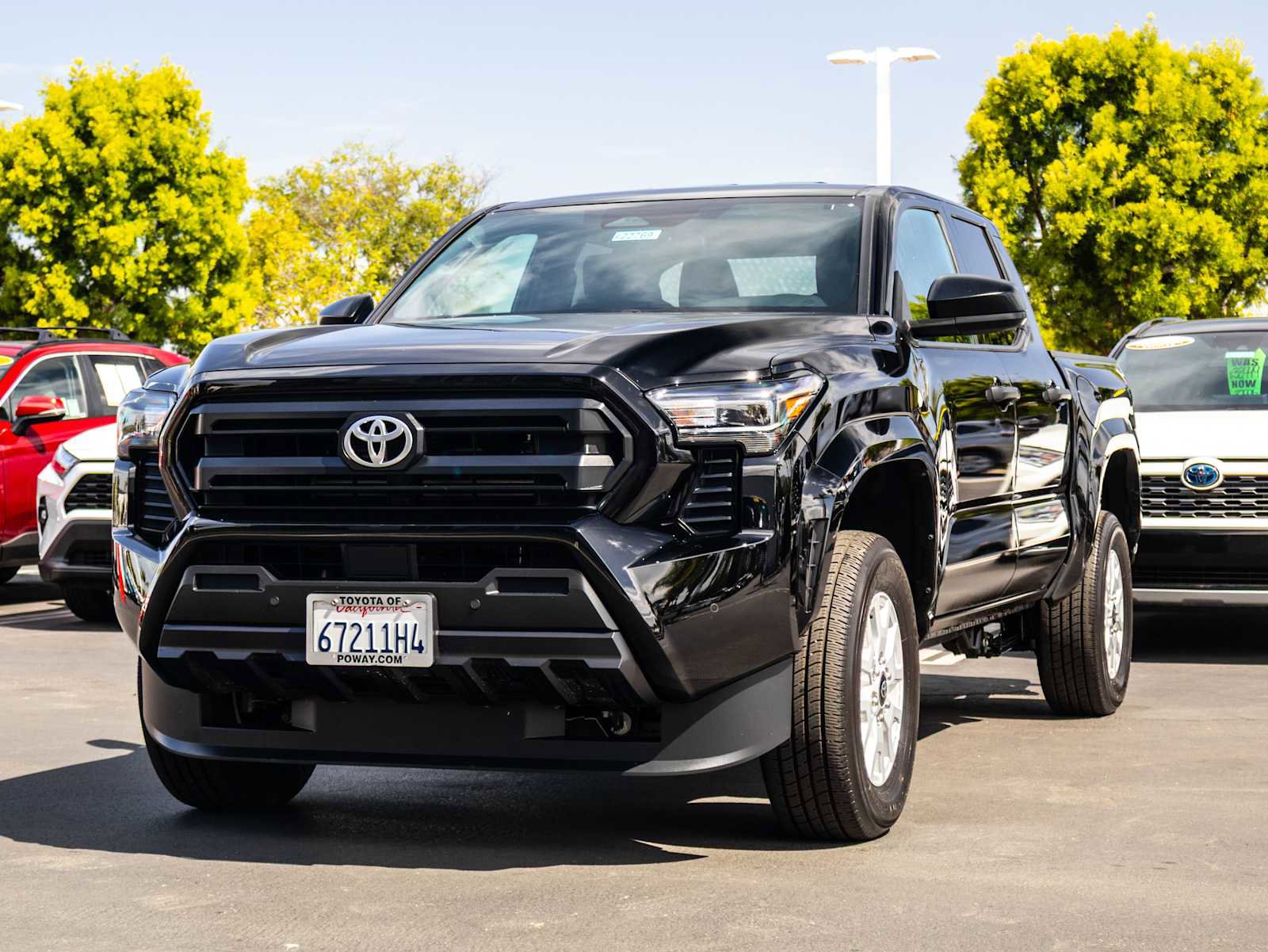 Certified 2025 Toyota Tacoma SR w/ SR Upgrade Package AWD/4WD image 3
