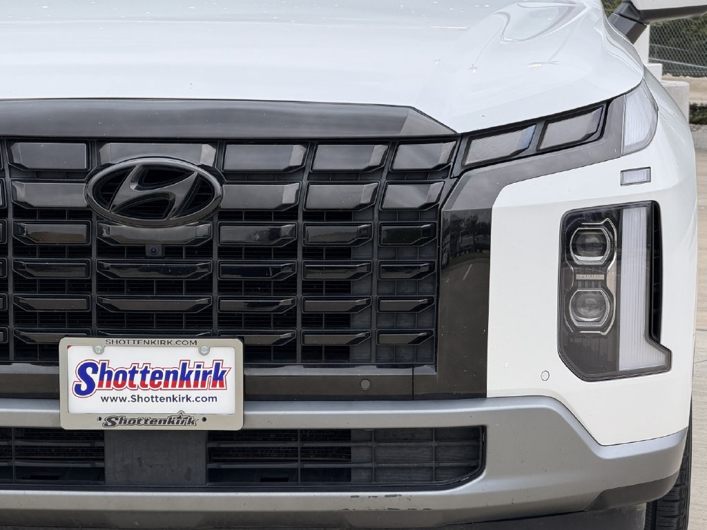 Used 2023 Hyundai Palisade Limited FWD image 8
