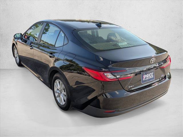 Used 2025 Toyota Camry LE FWD image 7