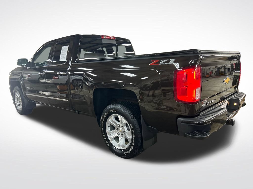 Used 2018 Chevrolet Silverado 1500 LTZ Z71 w/ LTZ Plus Package AWD/4WD image 3
