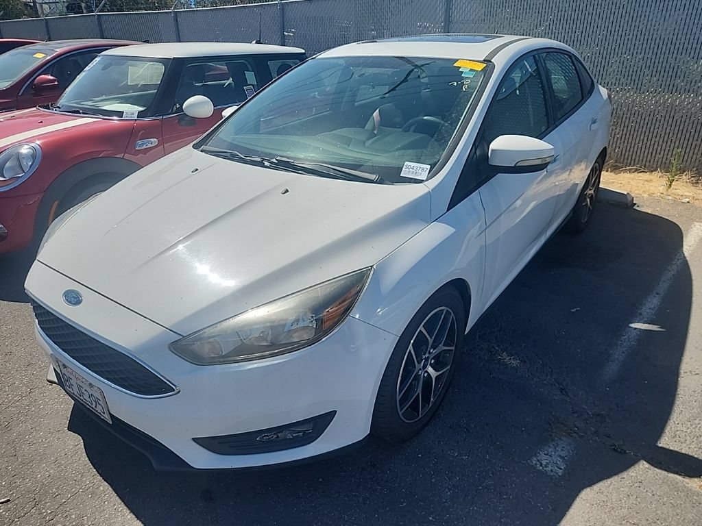 Used 2018 Ford Focus SEL FWD image 3