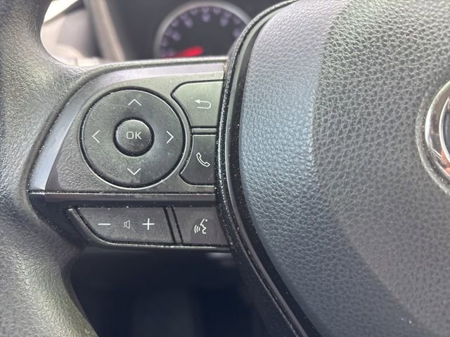 Used 2021 Toyota RAV4 XLE w/ Convenience Package image 19