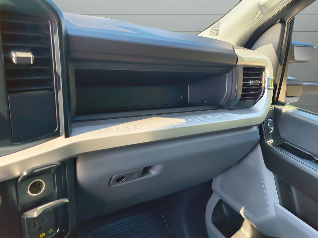 Used 2024 Ford F450 XL image 28