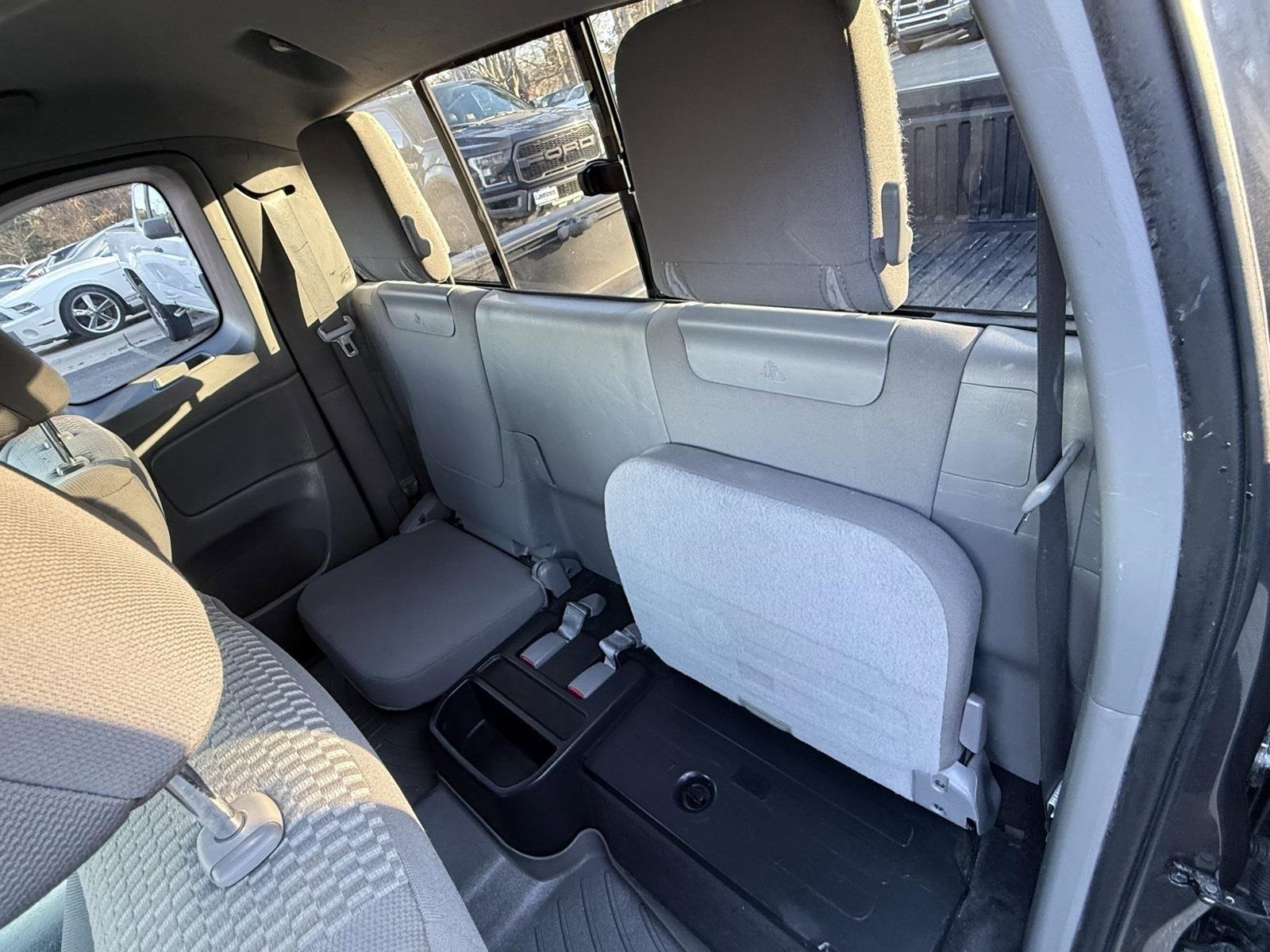 Used 2015 Toyota Tacoma 4x4 Access Cab image 27