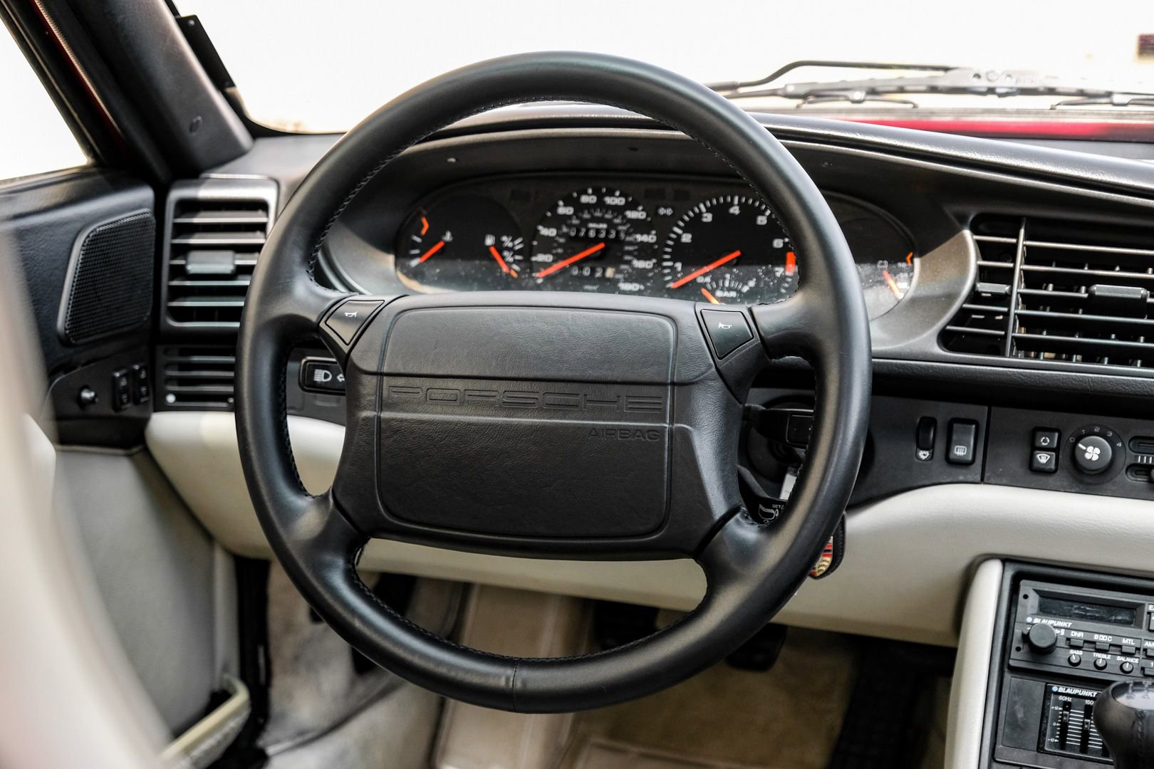 Used 1989 Porsche 944 Turbo RWD image 16