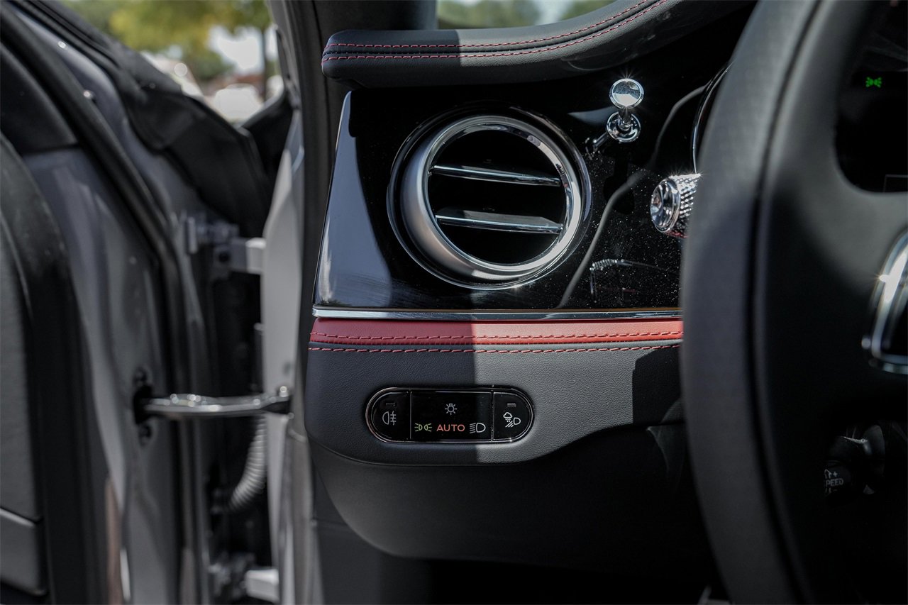 New 2025 Bentley Flying Spur Plug-In Hybrid image 31