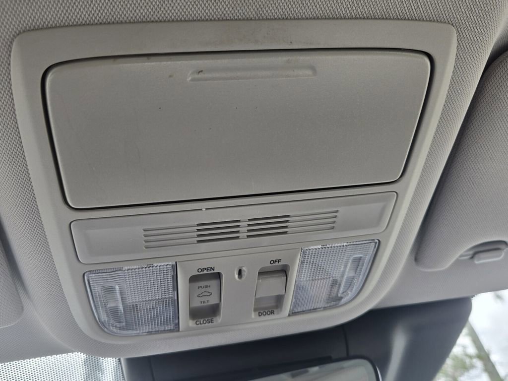 Used 2021 Honda Accord EX-L image 22