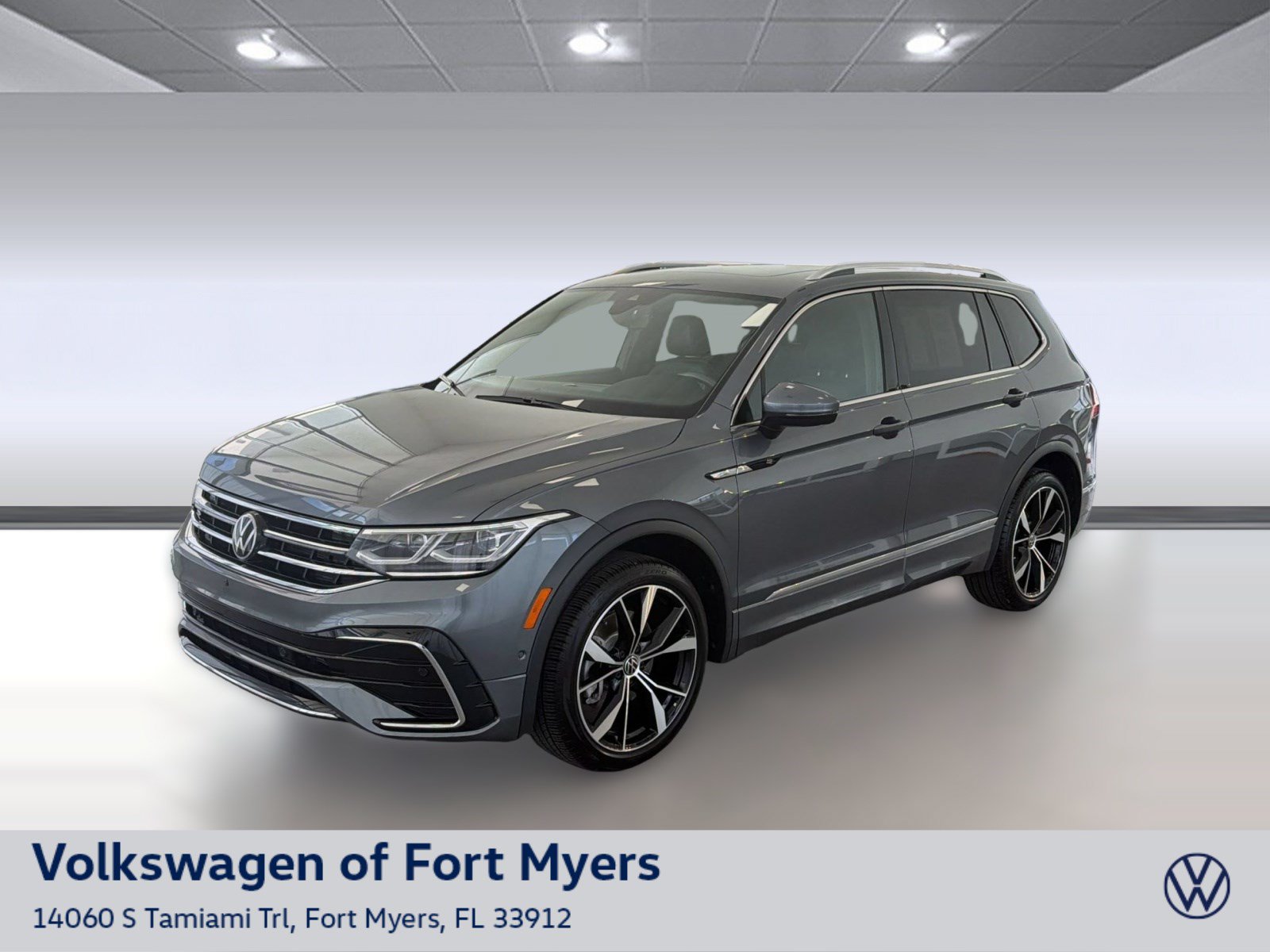 Used 2024 Volkswagen Tiguan SEL R-Line