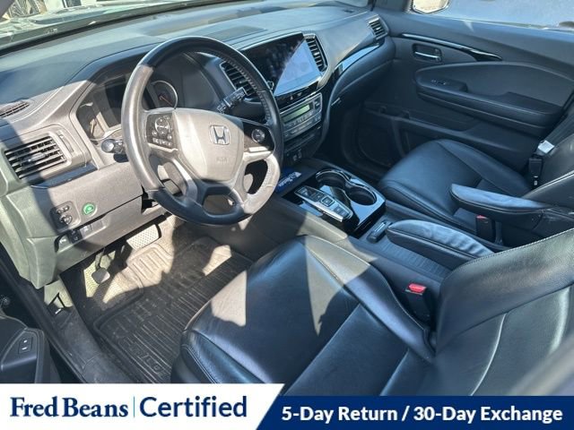 Used 2019 Honda Pilot Touring image 15