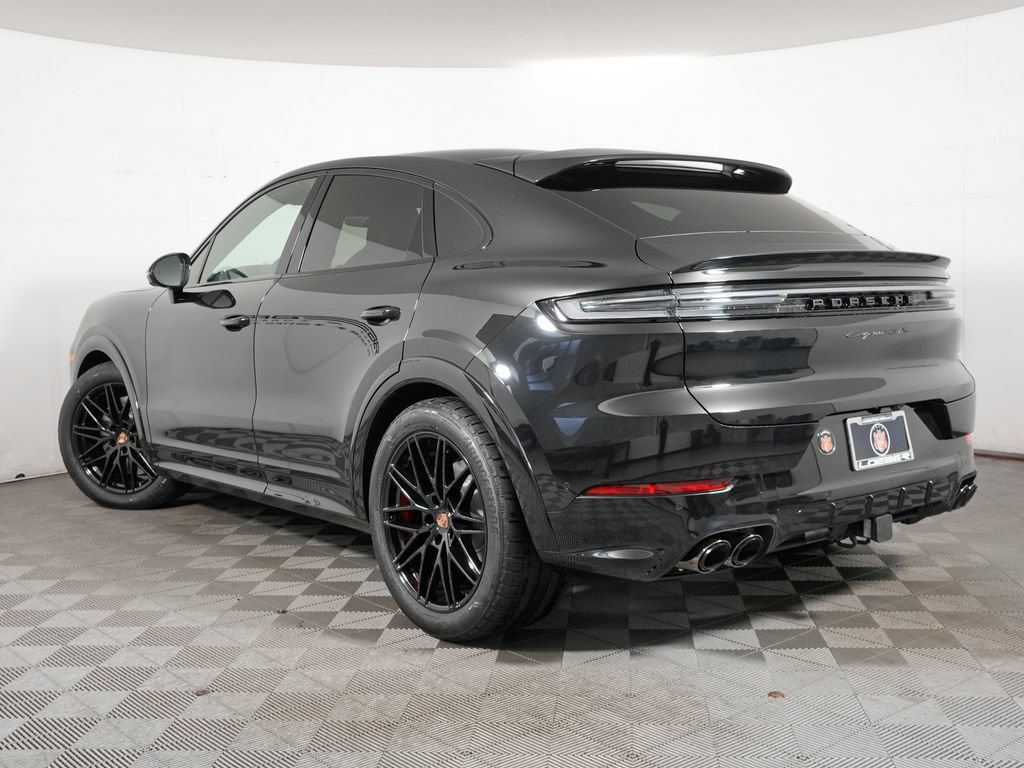 New 2026 Porsche Cayenne GTS AWD/4WD image 3