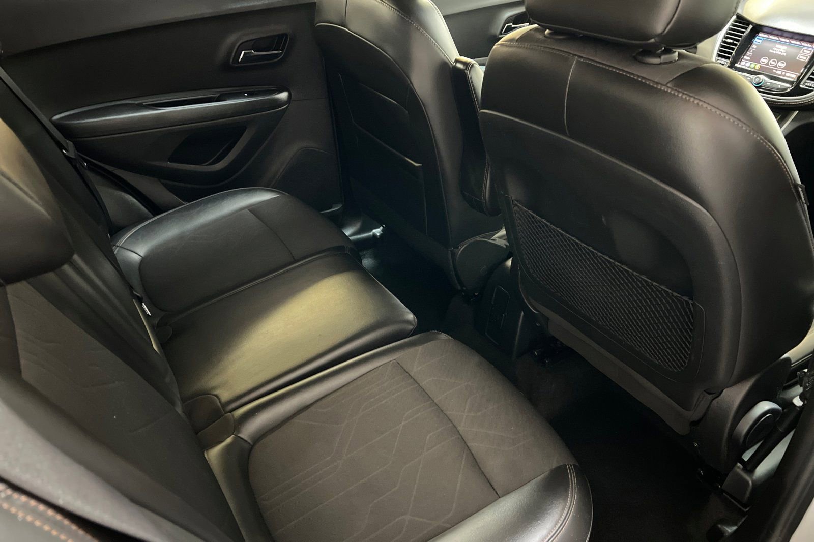 Used 2021 Chevrolet Trax LT image 18