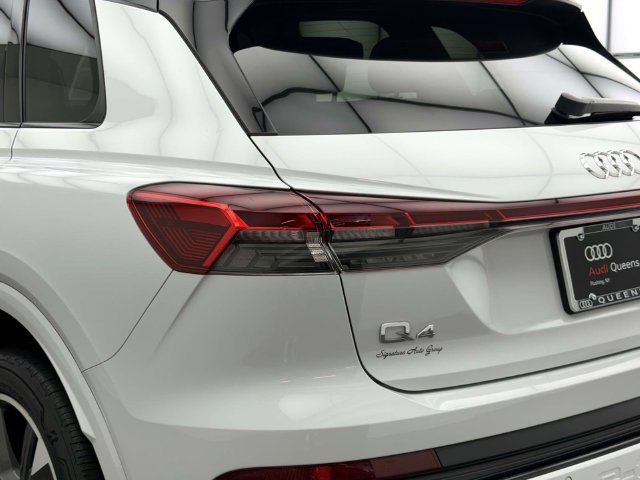 Certified 2023 Audi Q4 e-tron Premium Plus AWD/4WD image 10