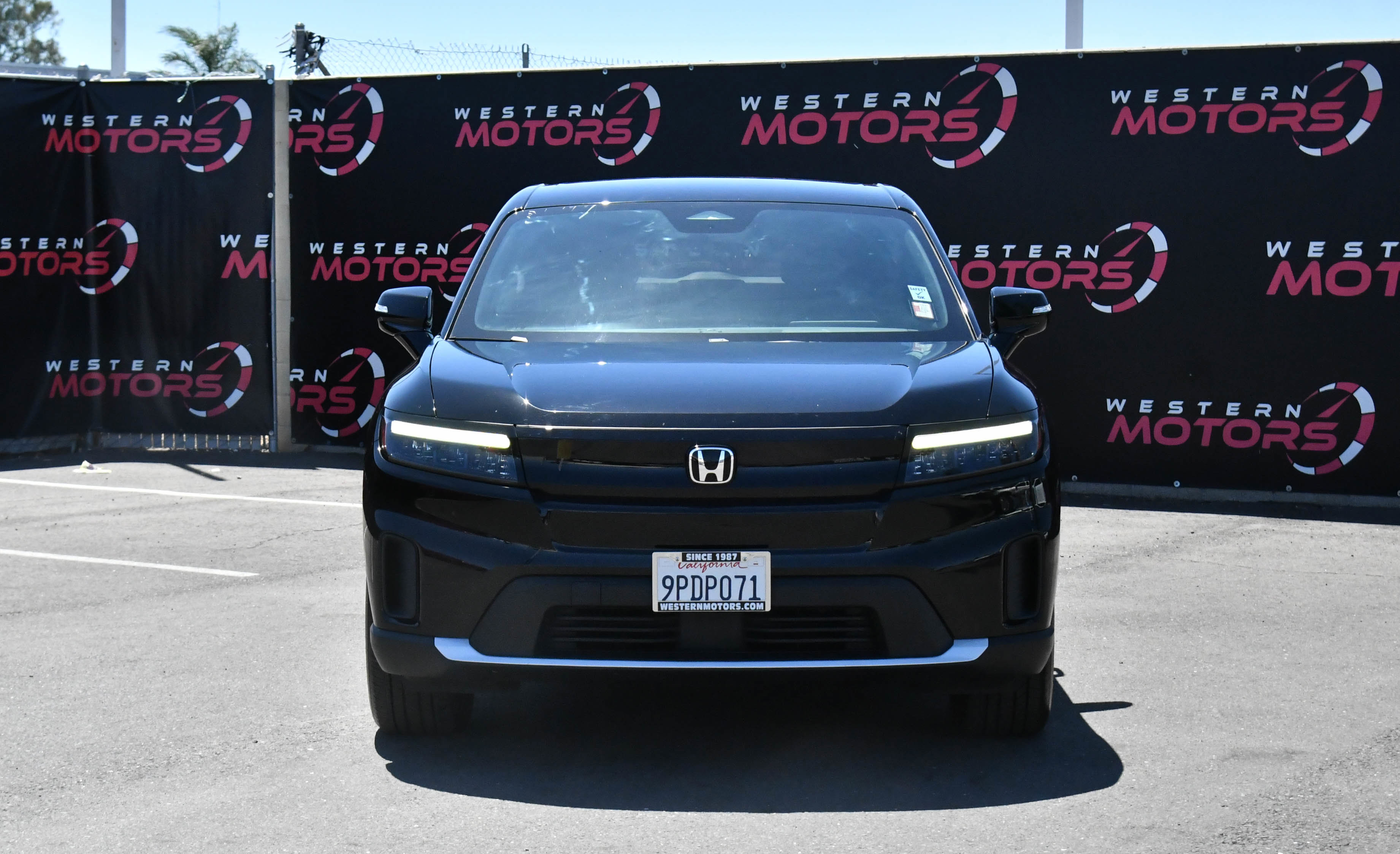 Used 2024 Honda Prologue EX image 2