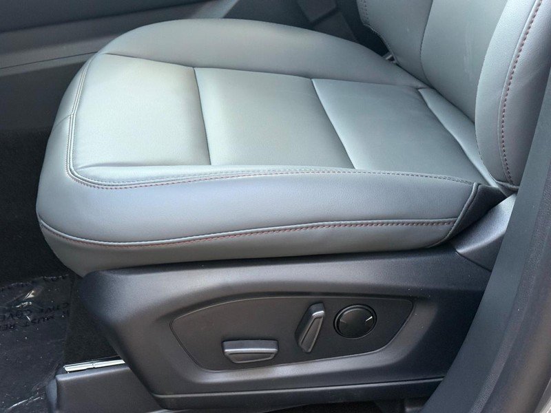 New 2026 Ford Explorer Active w/ Active Comfort Package image 24