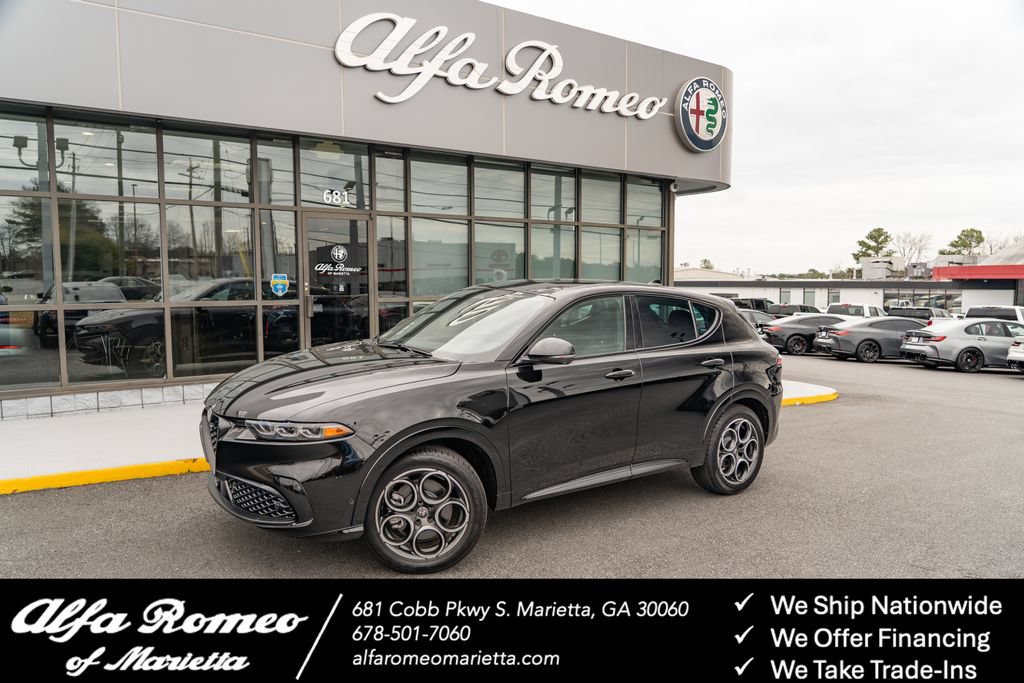 New 2025 Alfa Romeo Tonale w/ Premium Package AWD/4WD image 1