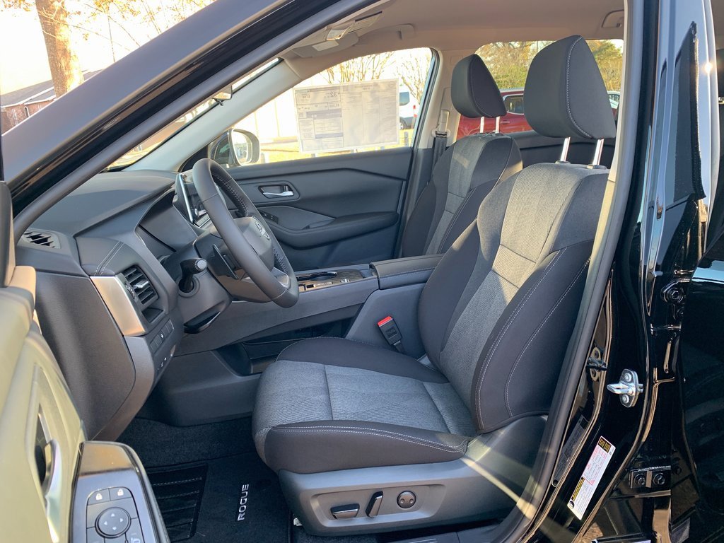 New 2026 Nissan Rogue SV image 21