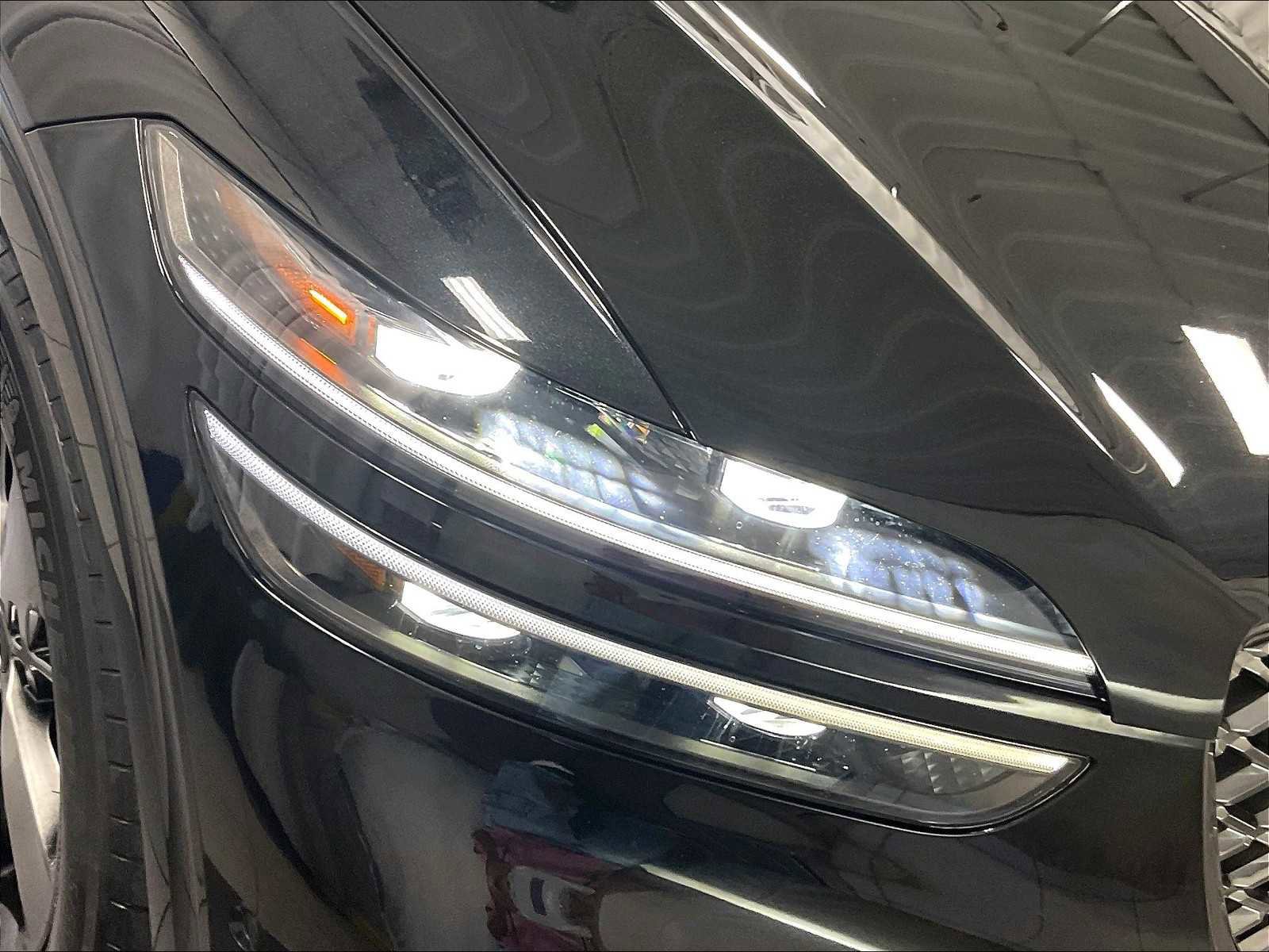 Used 2023 Genesis GV70 3.5T Sport w/ Sport Advanced Package image 33