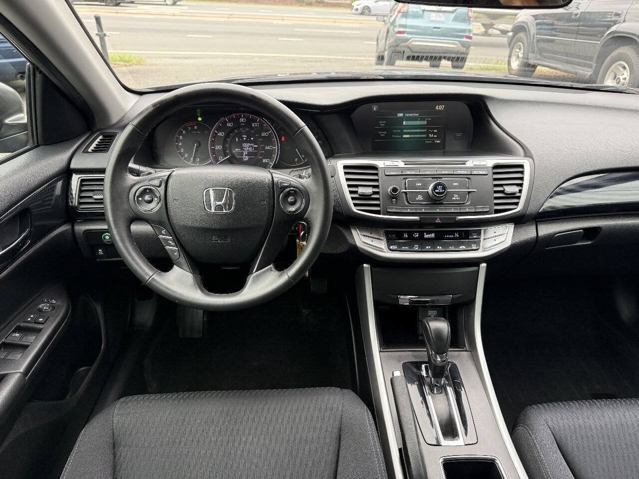 Used 2015 Honda Accord Sport image 17