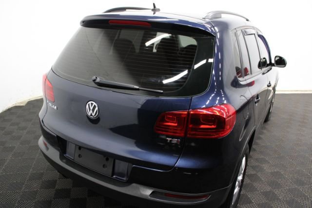 Used 2016 Volkswagen Tiguan S image 6