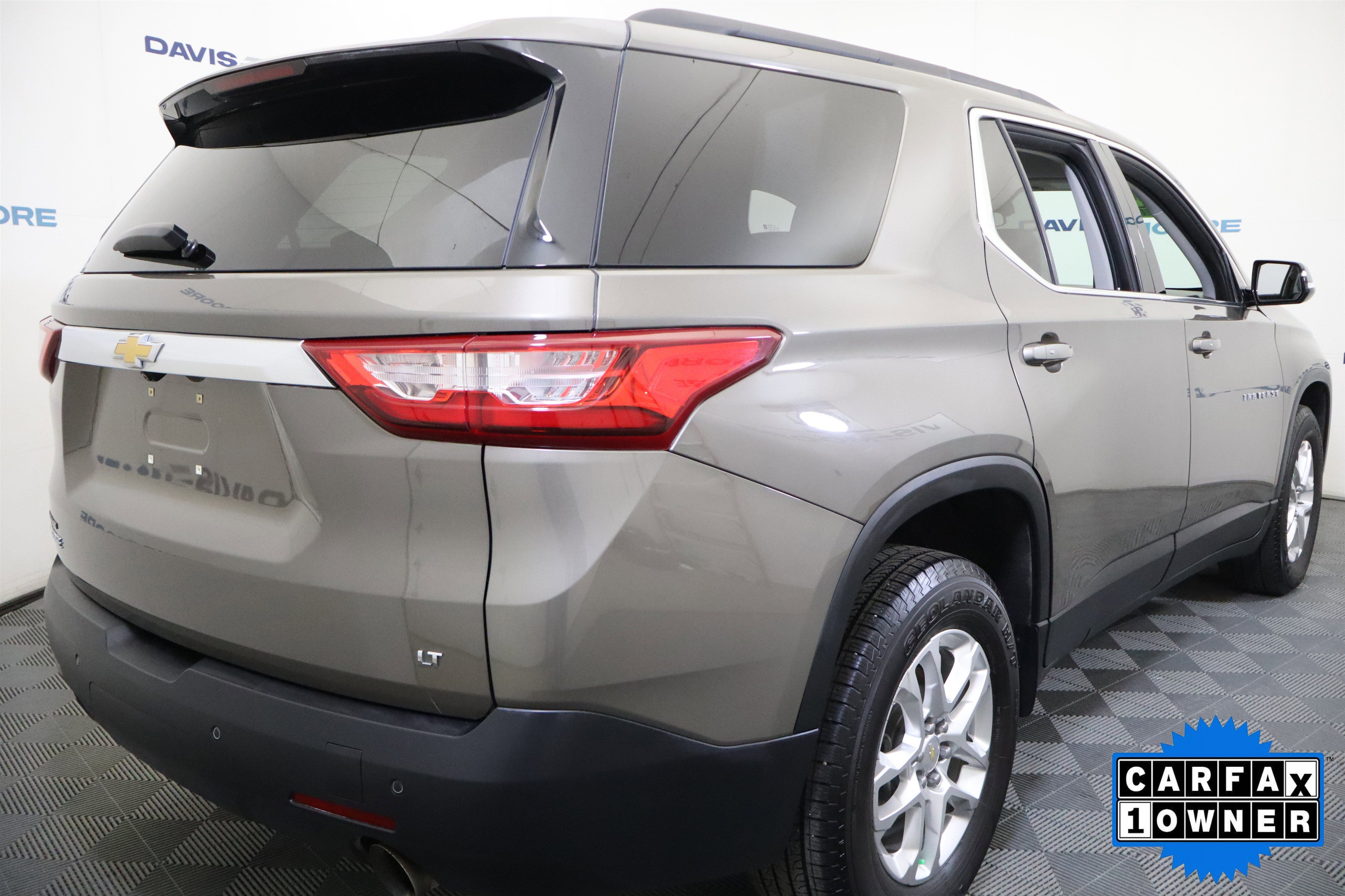 Used 2020 Chevrolet Traverse LT image 5