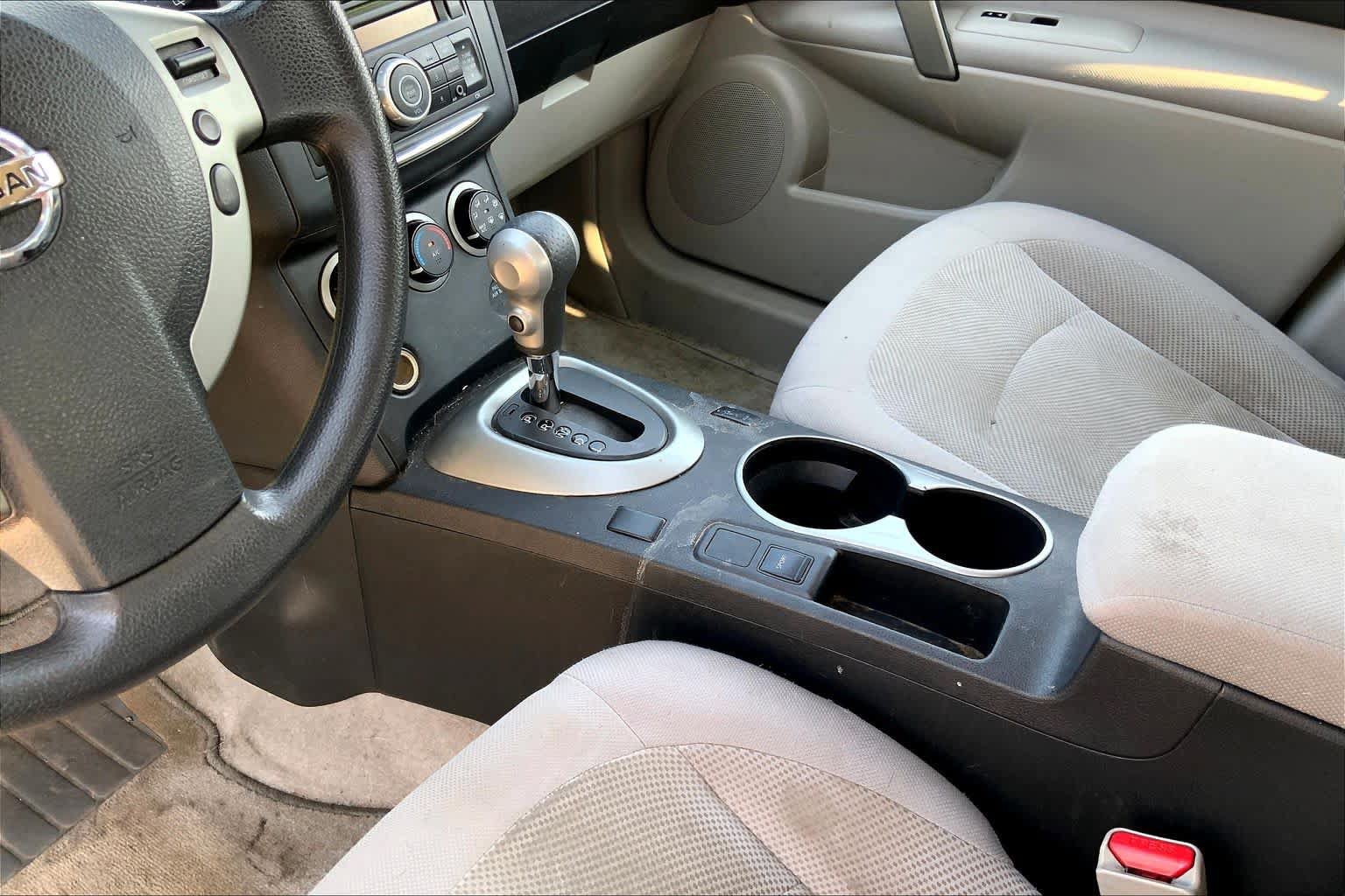 Used 2013 Nissan Rogue S FWD image 15