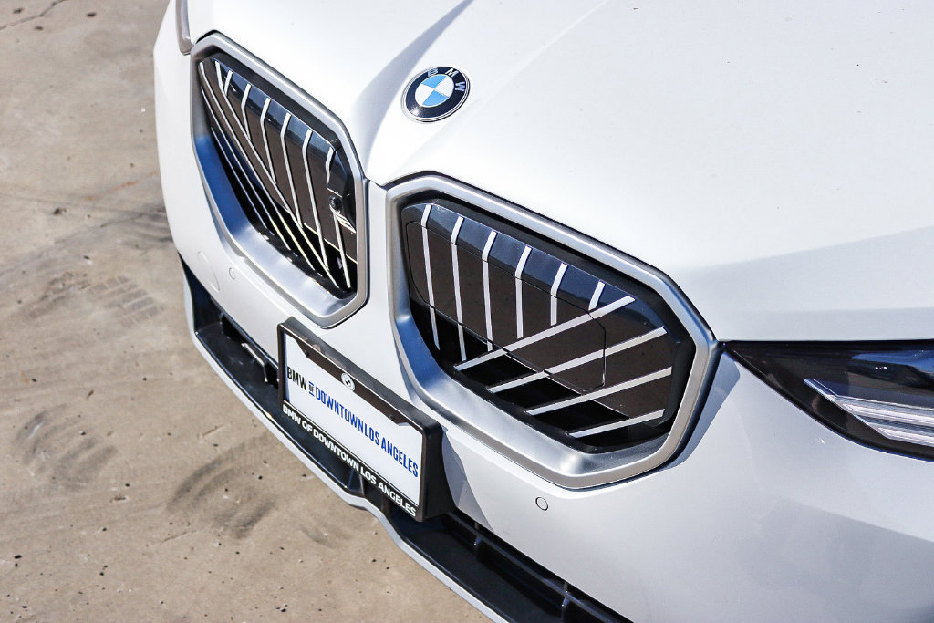 Used 2026 BMW X3 xDrive30i w/ Premium Package AWD/4WD image 10