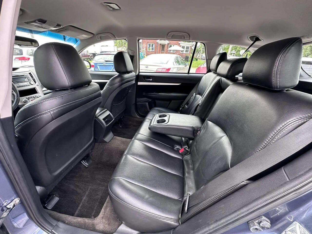Used 2013 Subaru Outback 2.5i AWD/4WD image 11