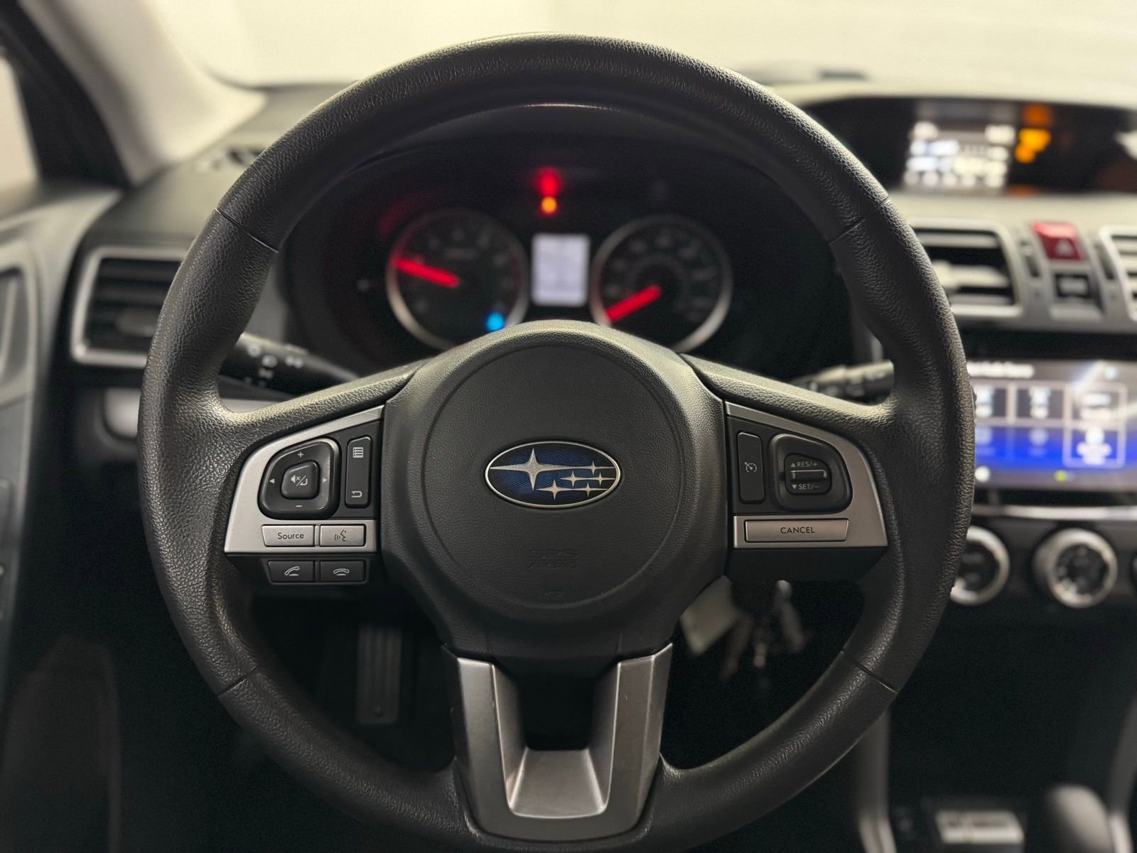 Used 2018 Subaru Forester 2.5i Premium w/ All-Weather Package image 19