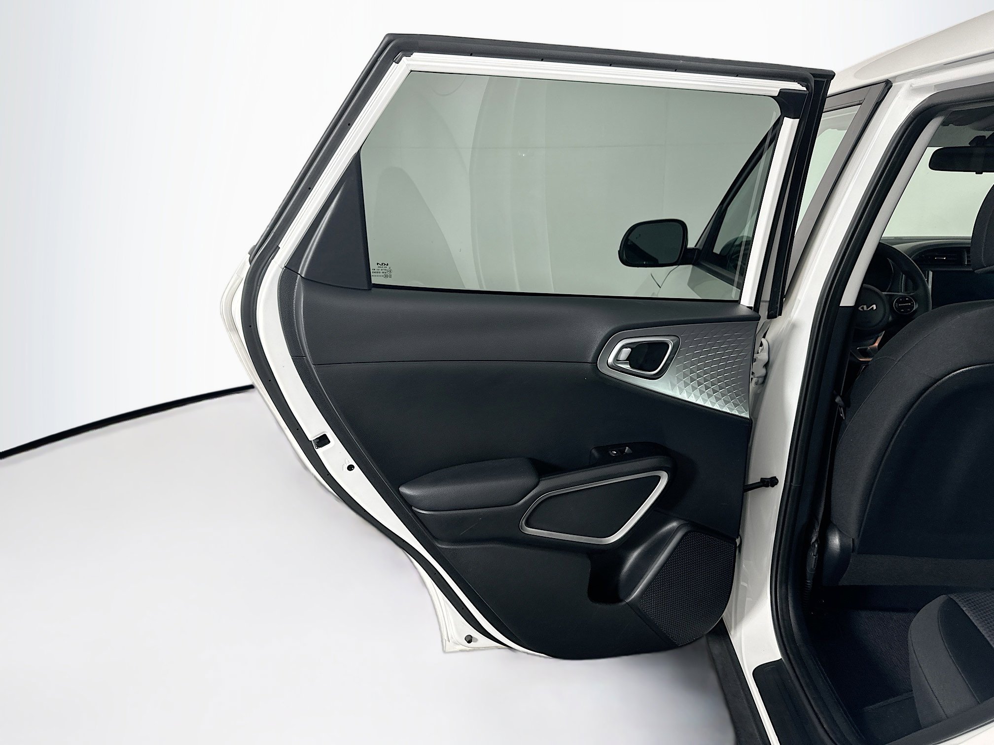 Used 2025 Kia Soul LX w/ LX Technology Package image 25