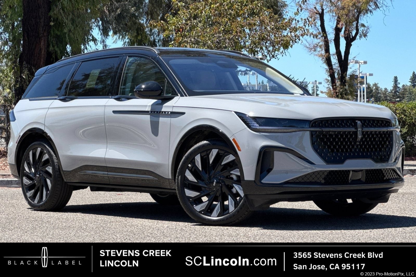 New 2026 Lincoln Nautilus Reserve AWD/4WD image 1