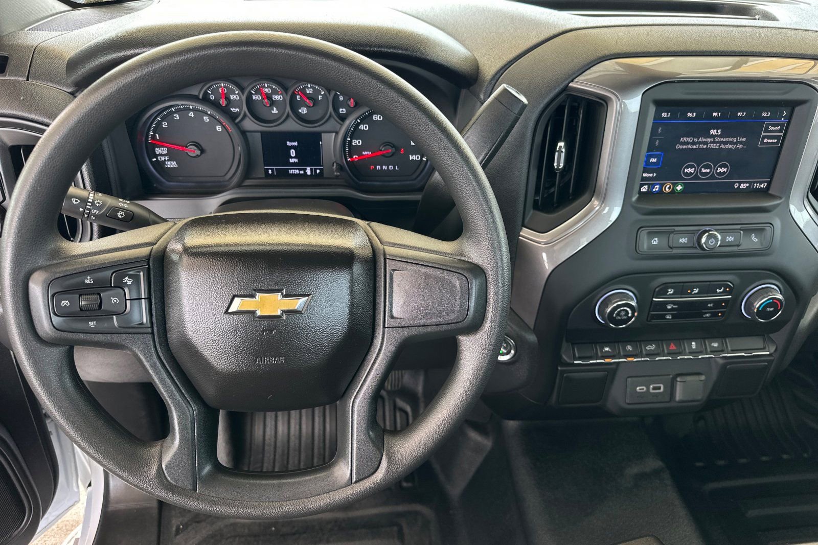Used 2025 Chevrolet Silverado 1500 W/T image 13