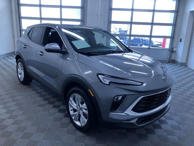 Used 2025 Buick Encore GX Preferred image 38