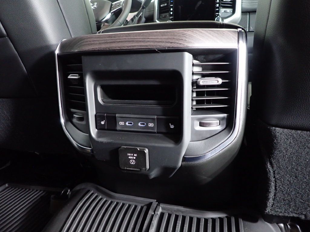 New 2027 RAM 2500 Laramie AWD/4WD image 40