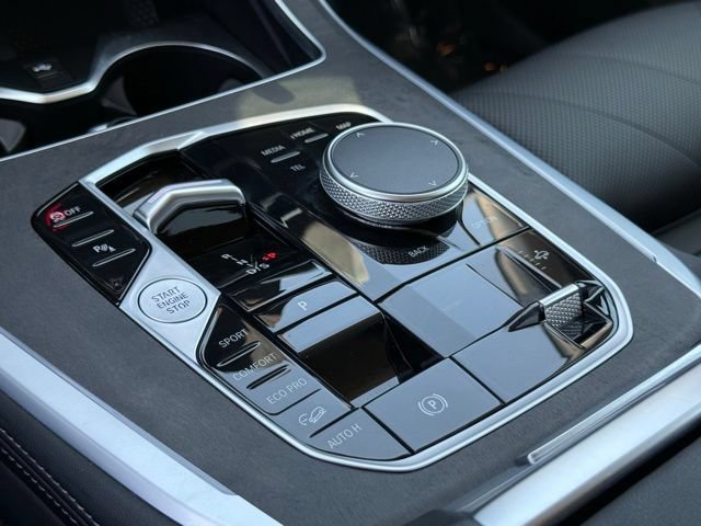 Certified 2024 BMW X7 xDrive40i w/ Premium Package AWD/4WD image 28