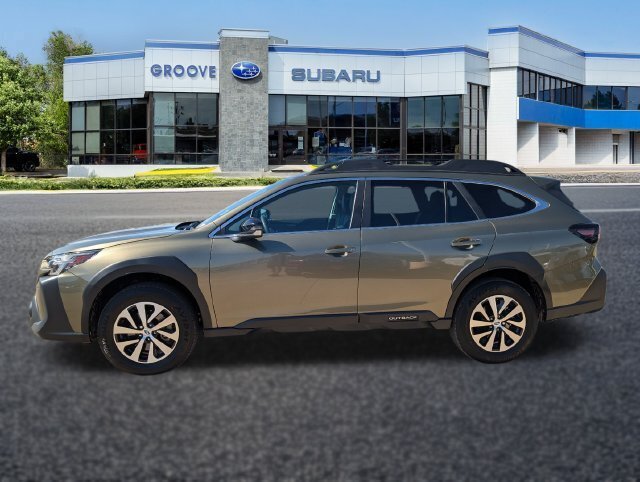 Used 2025 Subaru Outback Premium AWD/4WD image 2