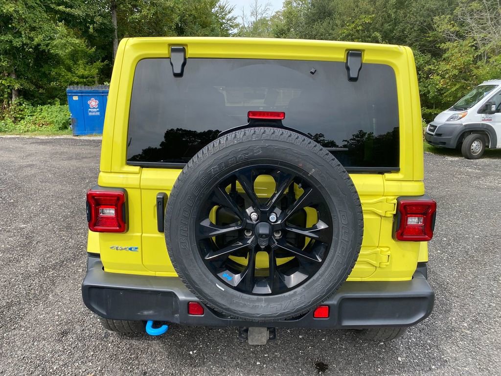 Used 2023 Jeep Wrangler Sahara AWD/4WD image 6