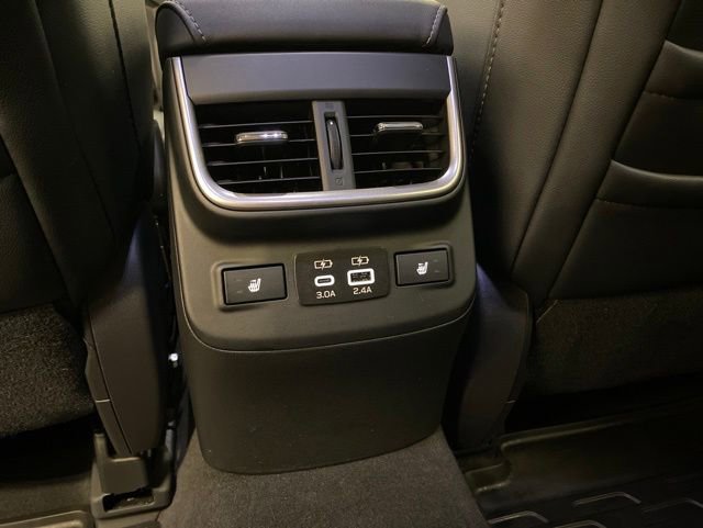 Used 2025 Subaru Outback Limited AWD/4WD image 21