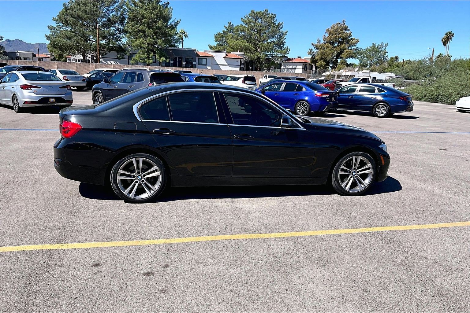 Used 2018 BMW 330i Sedan RWD image 6