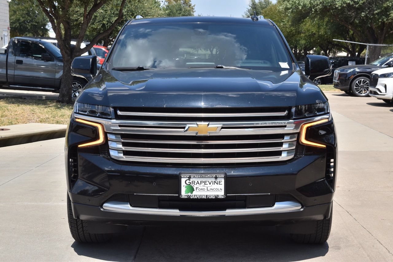 Used 2021 Chevrolet Tahoe High Country w/ Premium Package AWD/4WD image 3